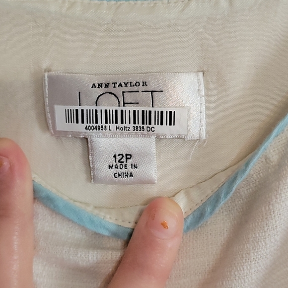 Petite Floral Ann Taylor - Picture 3 of 3